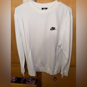 Men’s white Nike crew neck sweatshirt